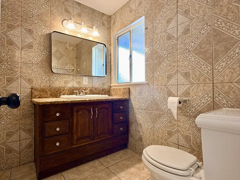 1268 W Avenue H12 — Photo 21