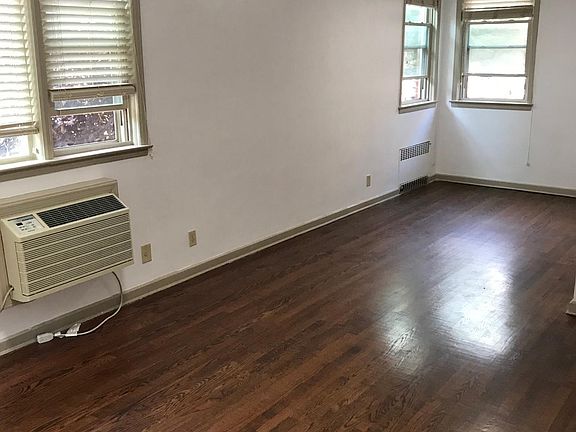 2nd image of 18932 45th Ave Unit 2