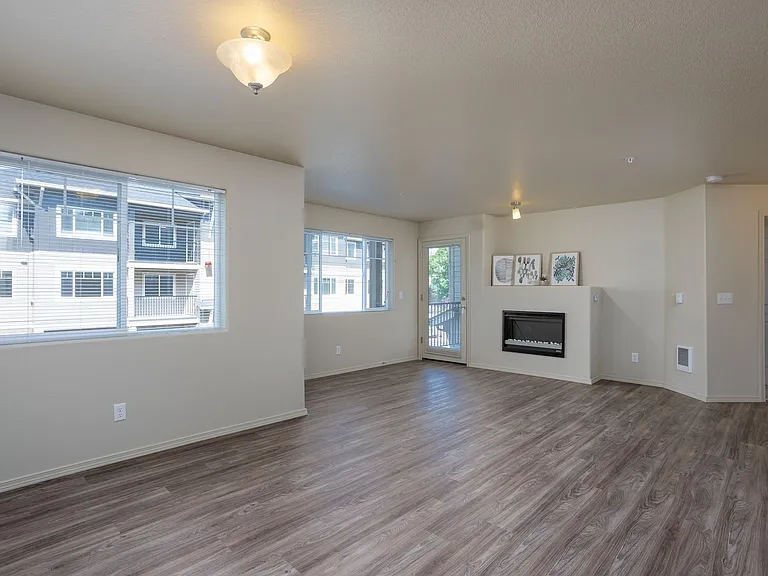 Live where you love at Edgewater Apartments — Photo 16