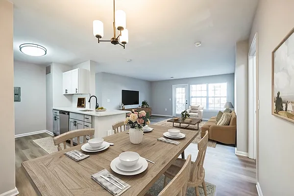 Eagle Rock Apartments at Freehold — Photo 2