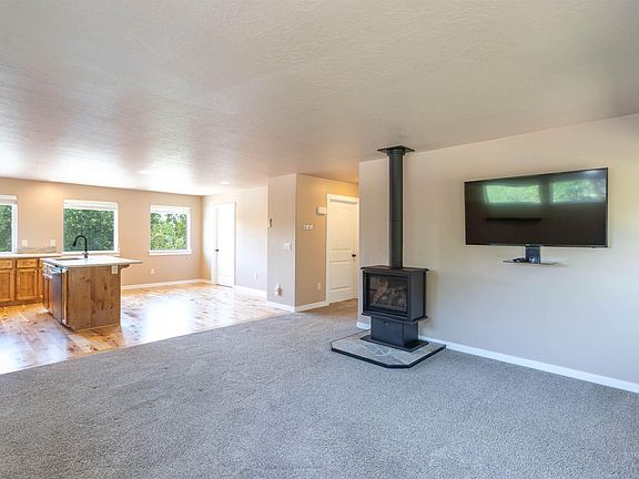 4th image of 5802 E Woodcross Dr