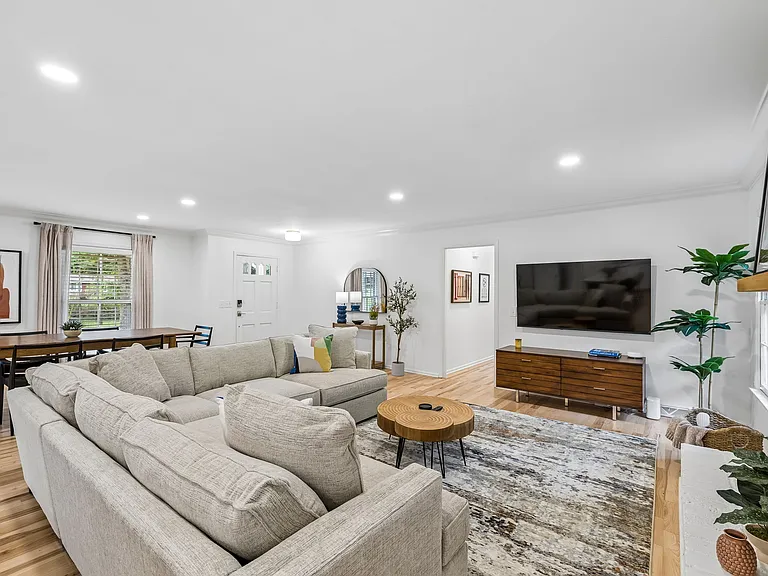 1518 Lipscomb Dr — Photo 6