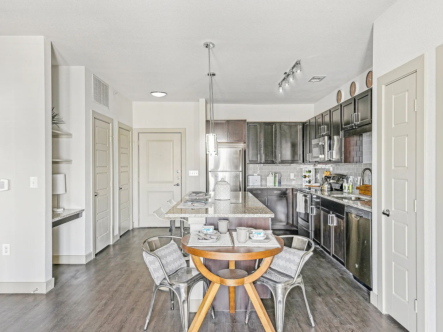 Dwell at Legacy — Photo 4