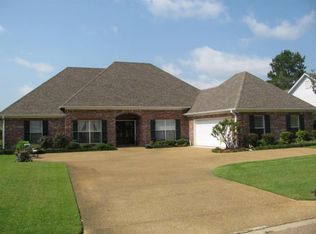 311 Eastridge Dr, Brandon, MS 39042