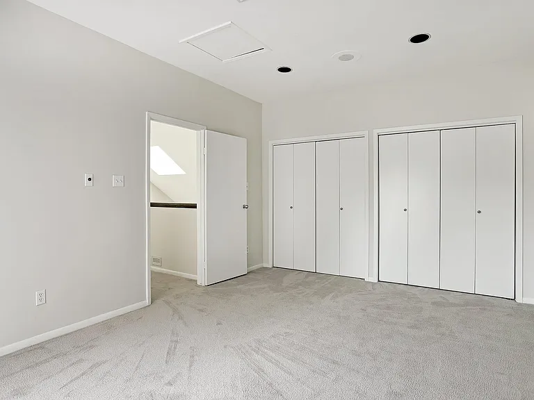 5300 Mercer St #9 — Photo 20