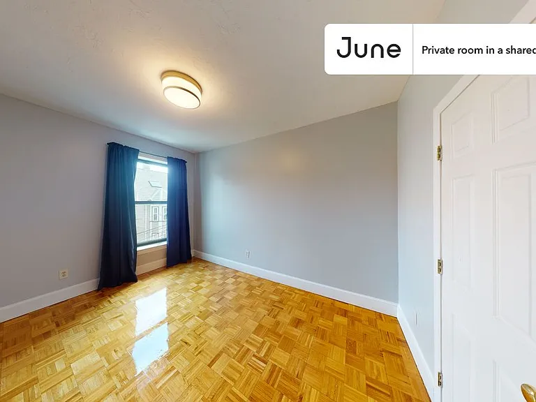 17 Highgate St #D — Photo 4