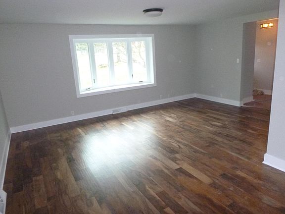 5th image of 1155 Berwyn Ln