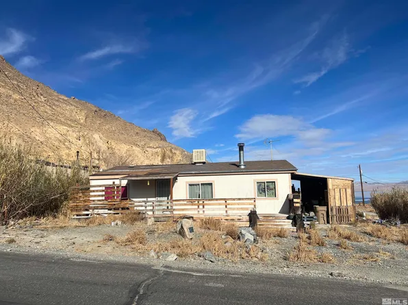 807 Cottonwood Dr, Hawthorne, NV 89415
