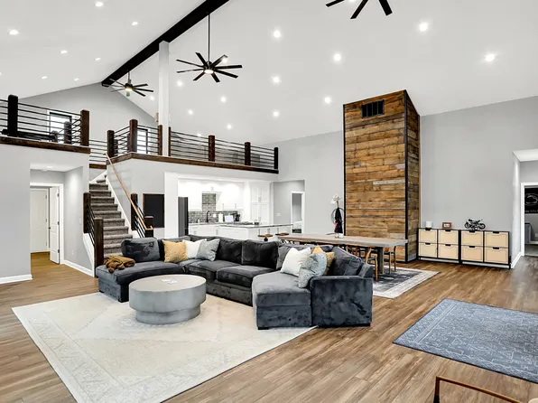7975 New Harmony Rd, Martinsville, IN 46151