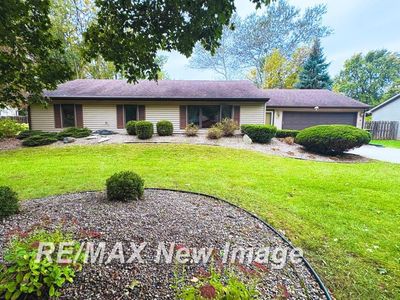 221 Sycamore Rd, Auburn, MI, 48611