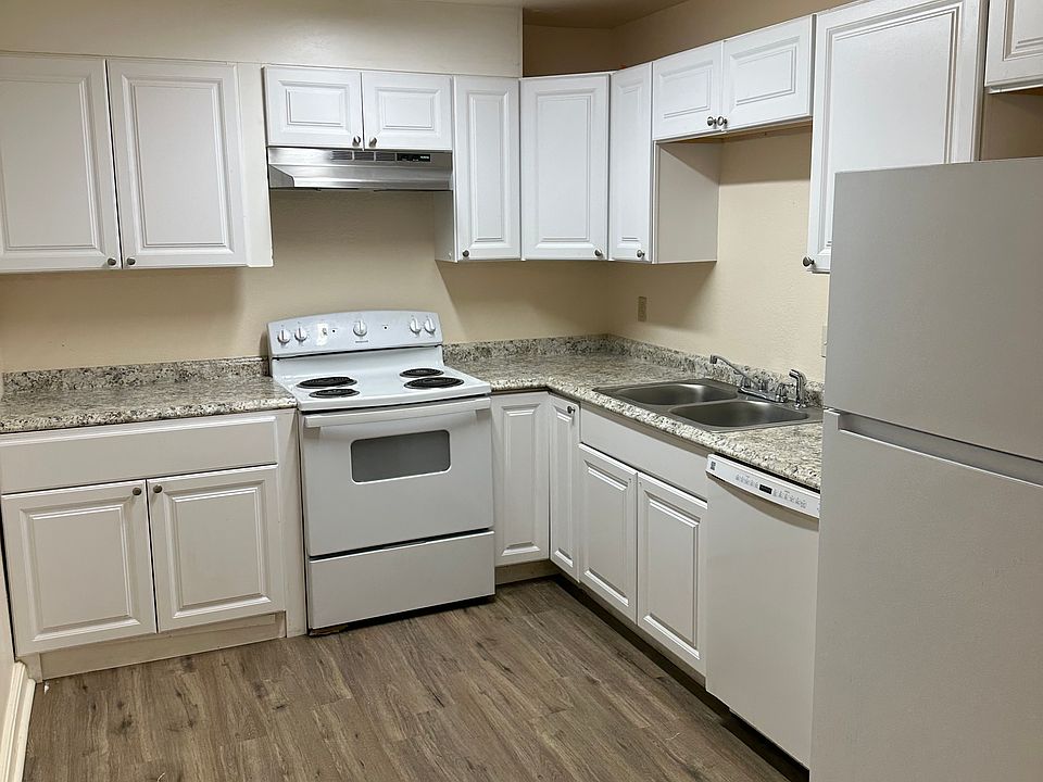 1st image of 708 Northfield Dr APT E