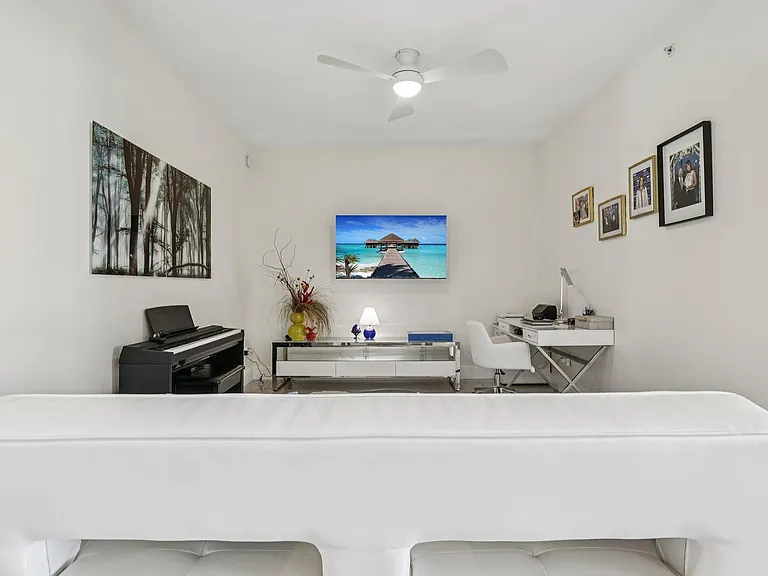 2640 Lake Shore Dr #2312 — Photo 19