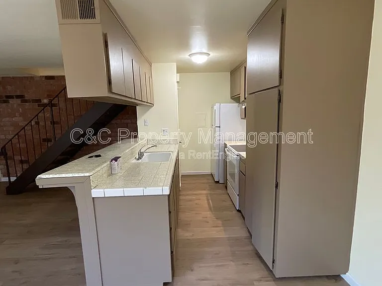 1315 Scossa Ave #2 — Photo 5