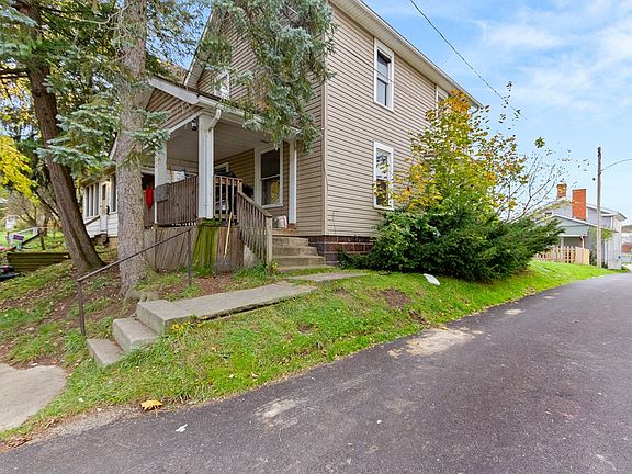 3rd image of 124 S Franklin St