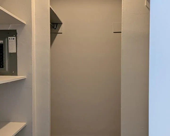 85 Wellesley St E #403 — Photo 8