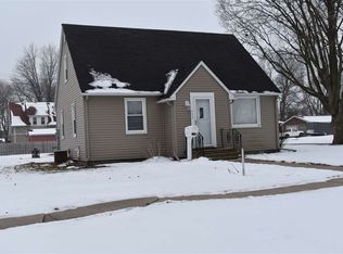 402 Maple St, Osage, IA 50461