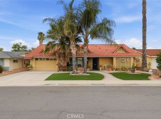 1180 Amberwood Dr, Hemet, CA 92543