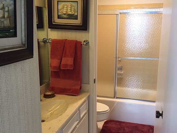 5th image of 15002 Windward Dr Unit 606