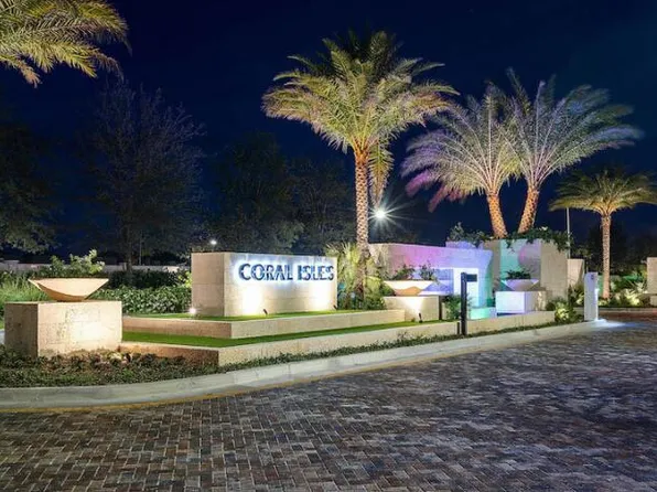 9353 CORAL ISLES Circle {Lot 95}, Palm Beach Gardens, FL 33412
