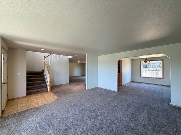 4th image of 4003 Messara Ln