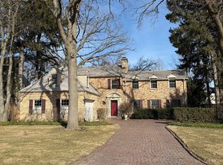 2926 Indianwood Rd, Wilmette, IL 60091