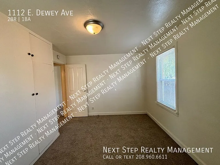 1112 E Dewey Ave — Photo 9
