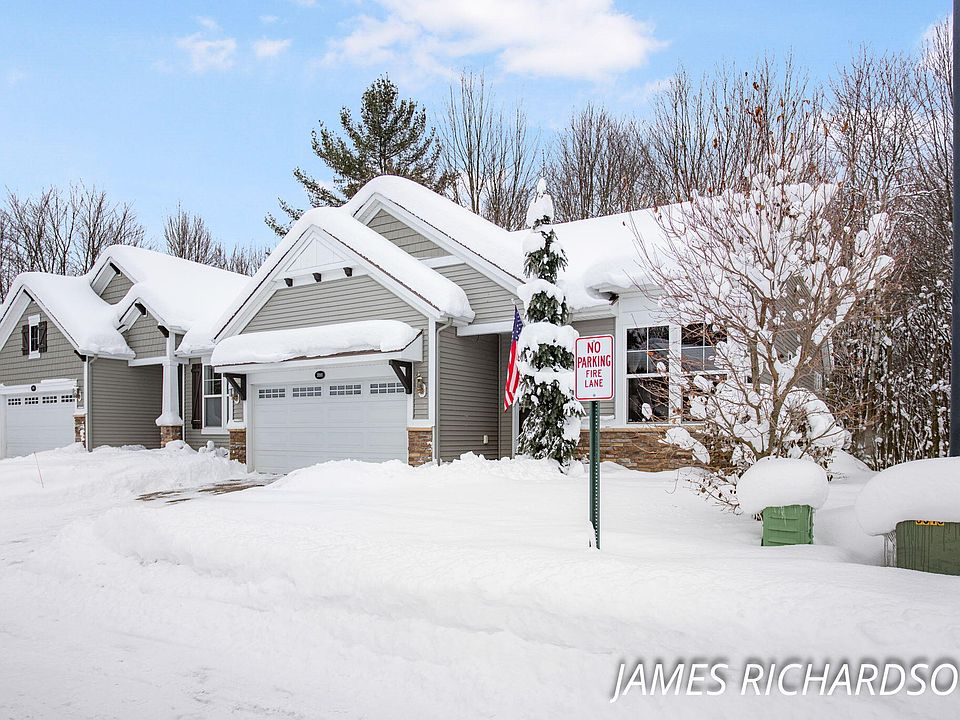 1st image of 17001 Pickett Ln #16