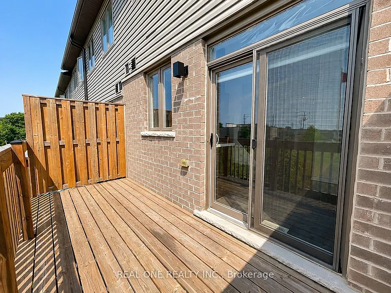 61 Soho St #31 — Photo 14