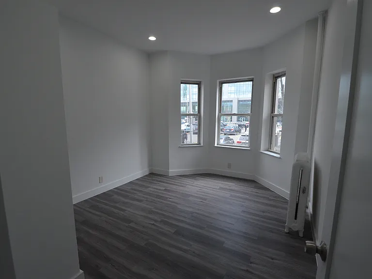 111 Peterborough St #5 — Photo 17