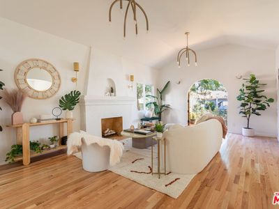 4249 S Norton Ave, Los Angeles, CA, 90008