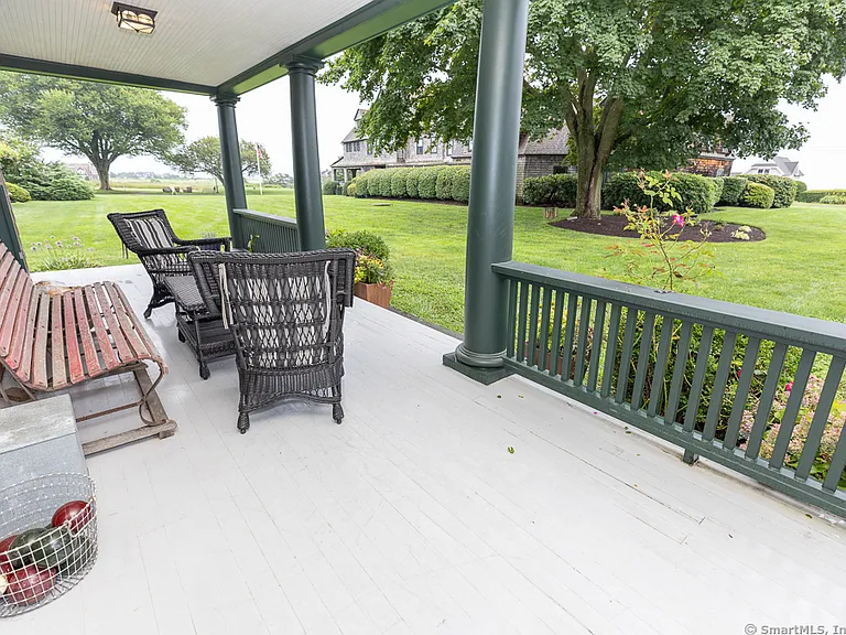 17 Agawam Ave — Photo 36
