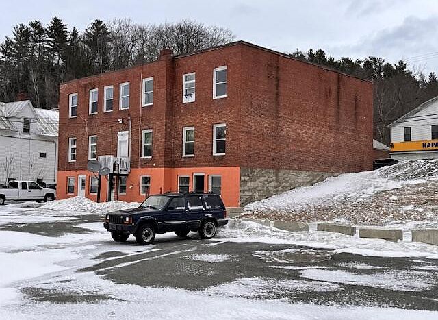 2nd image of 342 Main Street