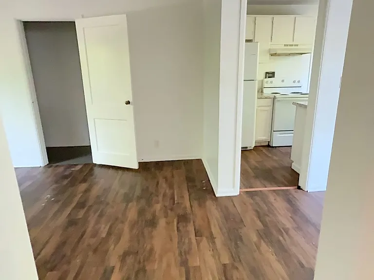 206 Laurens St #M4 — Photo 3