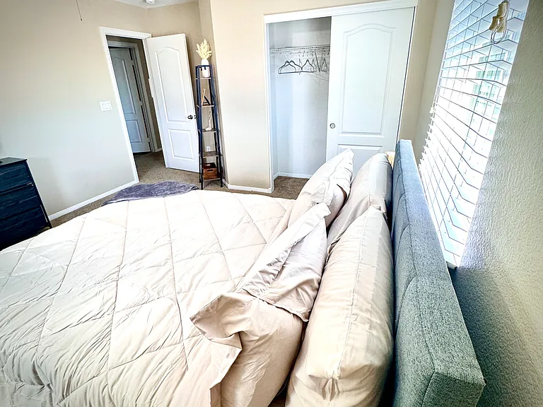 9049 Boston Springs Ave #3 — Photo 5