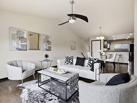 5th image of 306 Piper Ln