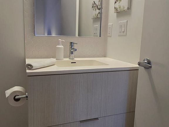 4th image of 2520 Eglinton Ave W Unit 307