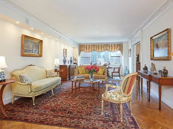 2nd image of 931 Lexington Ave #16M