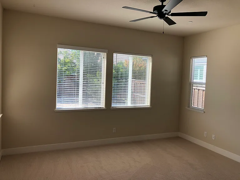 1914 Balsam Ct — Photo 36