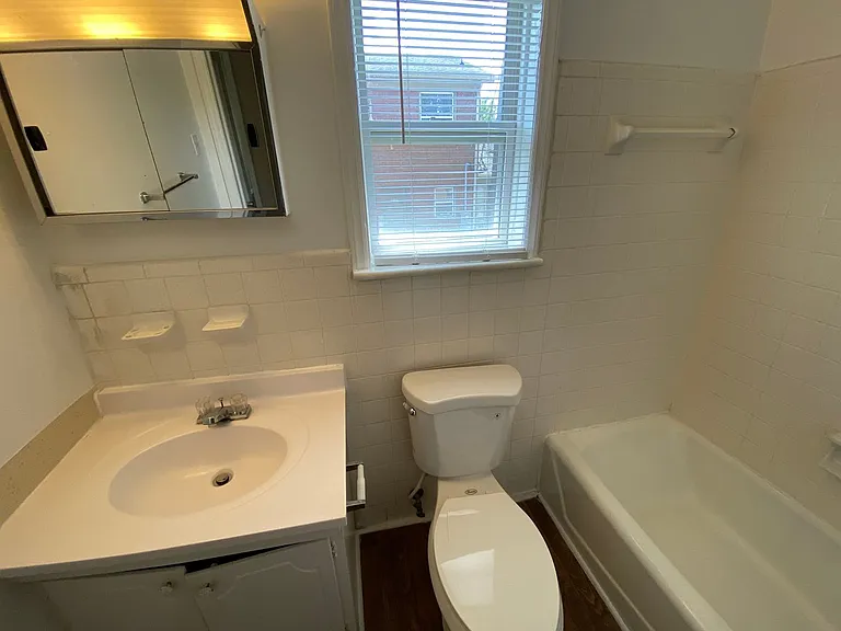 Park Creek — Photo 14