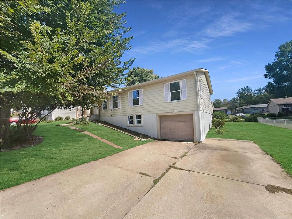 1st image of 623 N 62nd Pl