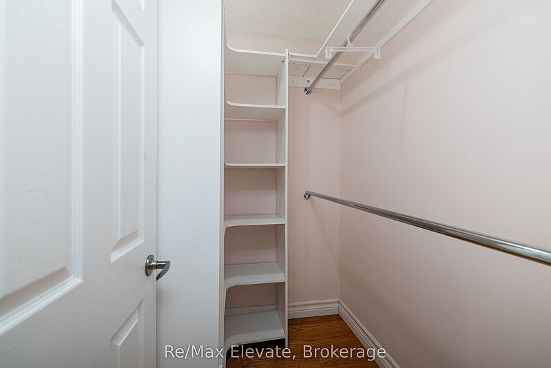 Toronto House for rent - 3 Bedrooms — photo 15