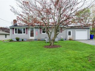 29 High St, Watertown, CT 06795