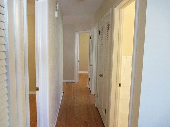 4th image of 2410 N 77th Ave #1