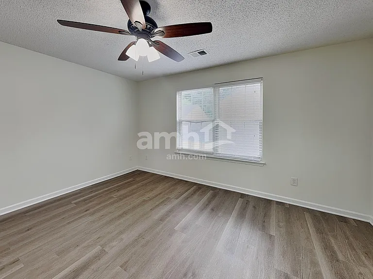 8914 Meadowmont View Dr — Photo 11