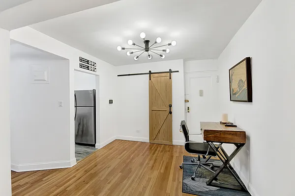 Sold by REMAX Elite | media 8