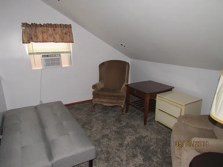 524 1/2 S 1st St #2 — Photo 24