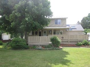 6135 Oakwood St, North Judson, IN 46366