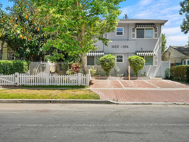 14531 Dickens St — Photo 20
