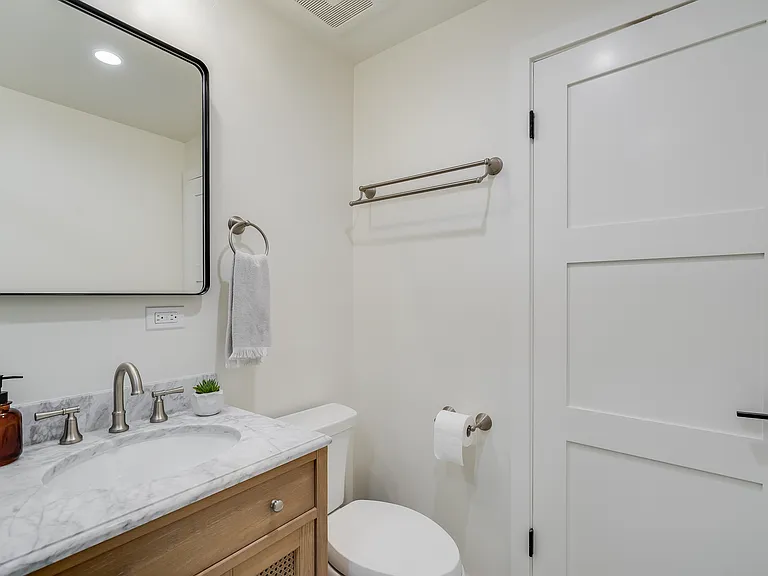 325 W Avenida Palizada — Photo 20