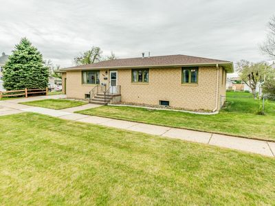 301 2nd Ave NE, Mandan, ND, 58554